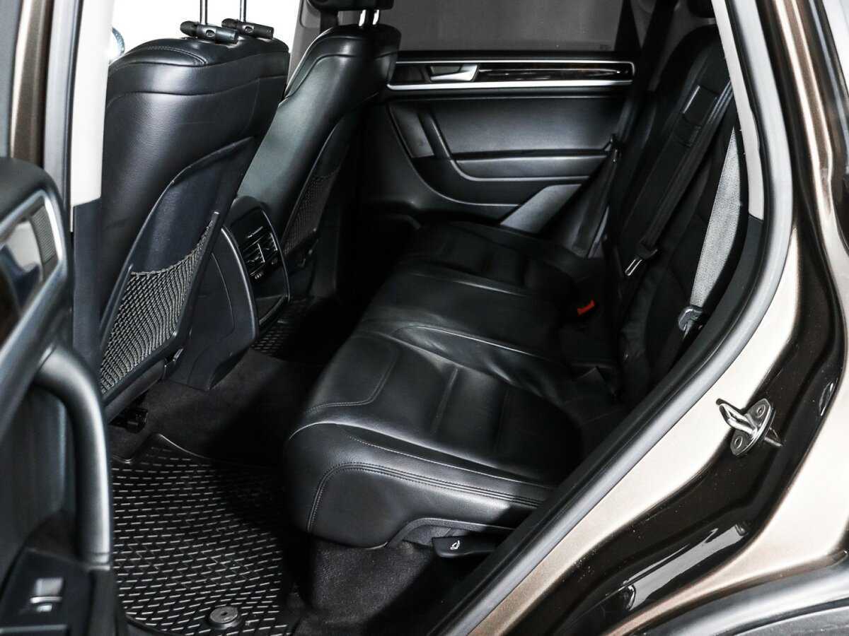 Купить Volkswagen Touareg с пробегом. Фото: #12