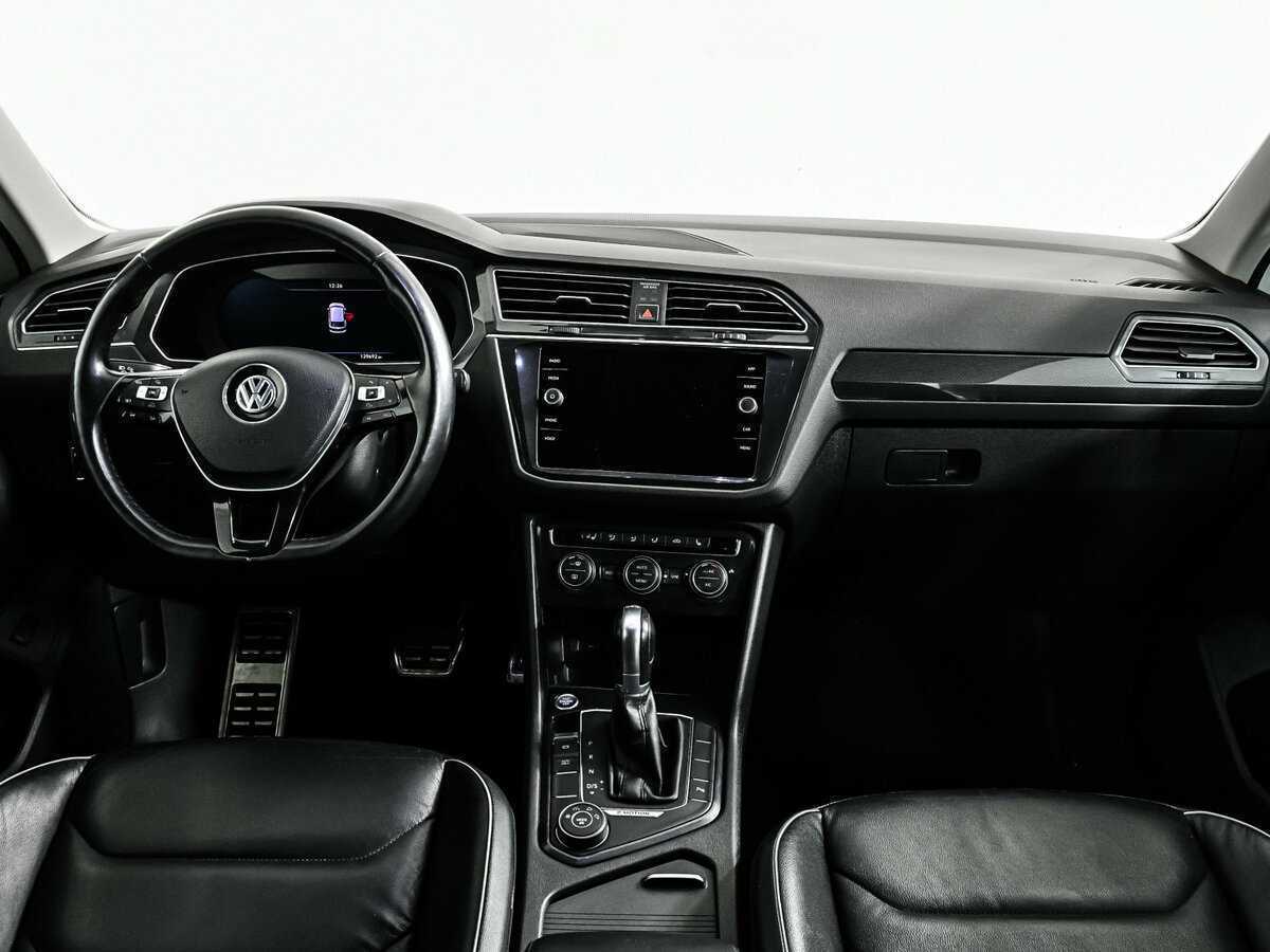 Купить Volkswagen Tiguan с пробегом. Фото: #10