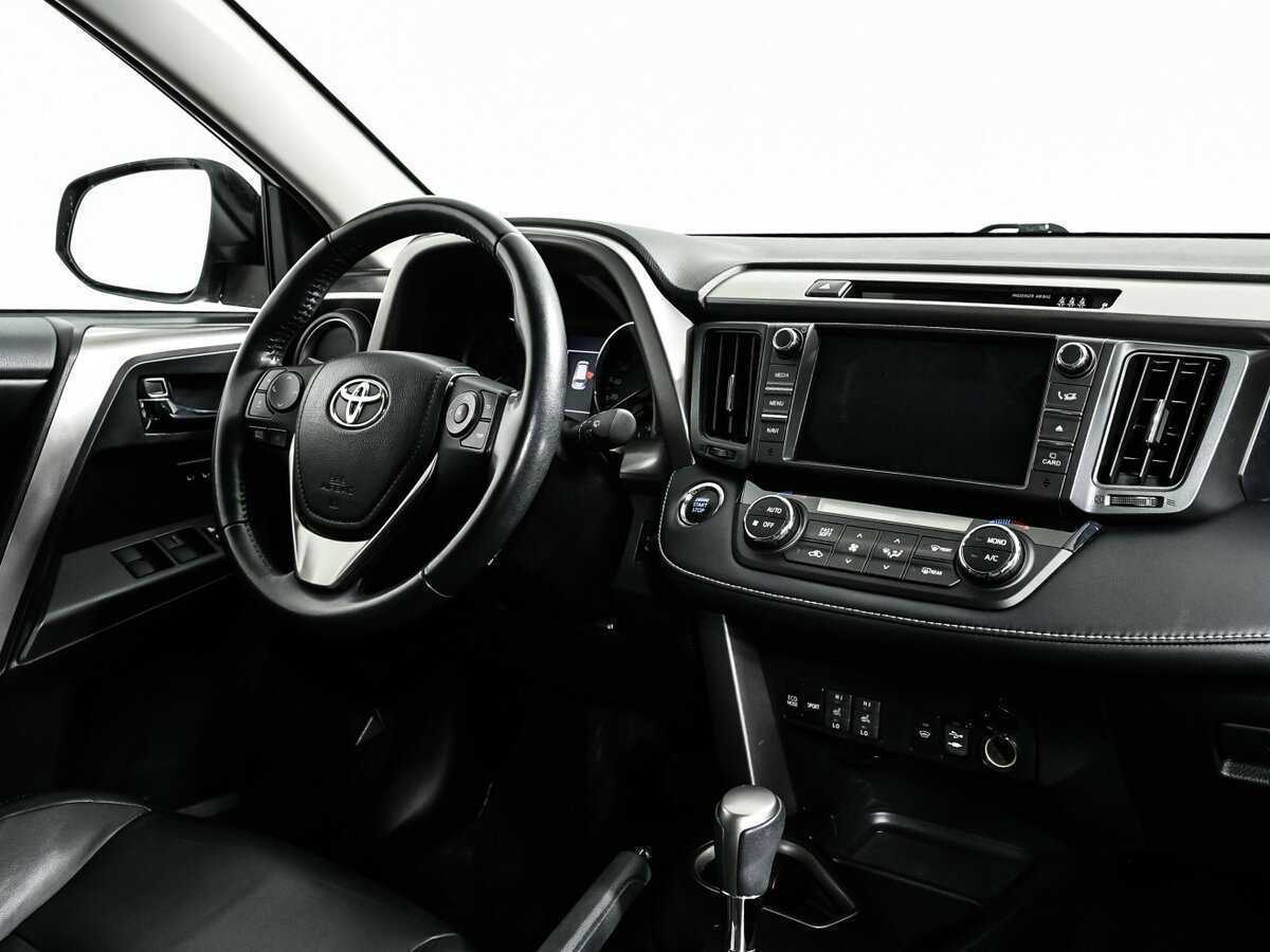 Купить Toyota RAV4 с пробегом. Фото: #8