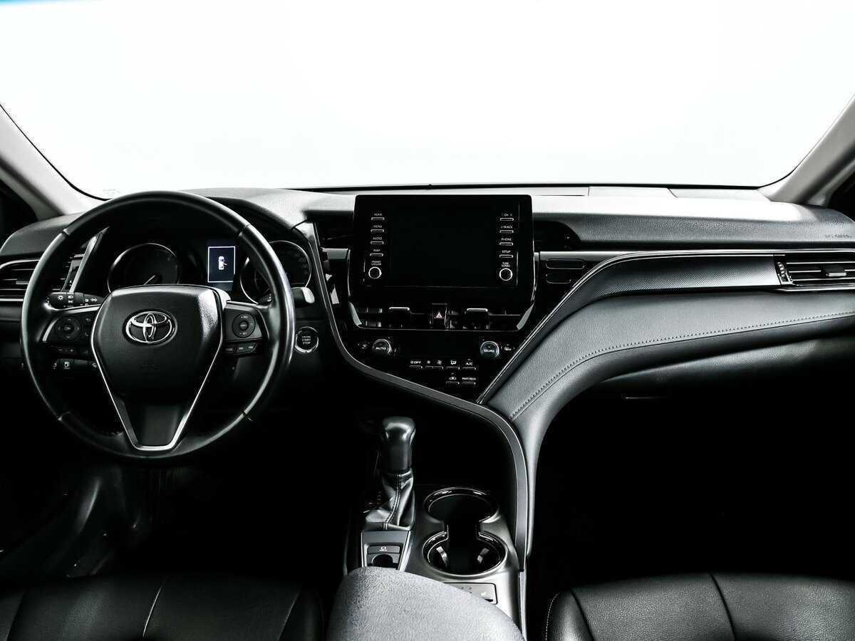 Купить Toyota Camry с пробегом. Фото: #10