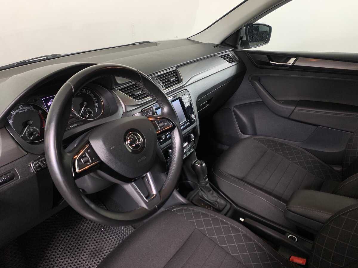 Купить Skoda Rapid с пробегом. Фото: #9