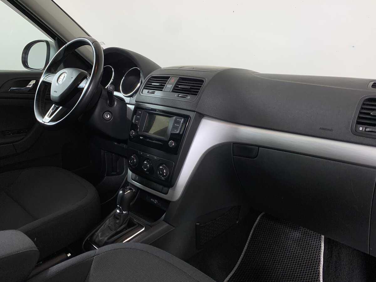 Купить Skoda Yeti с пробегом. Фото: #13