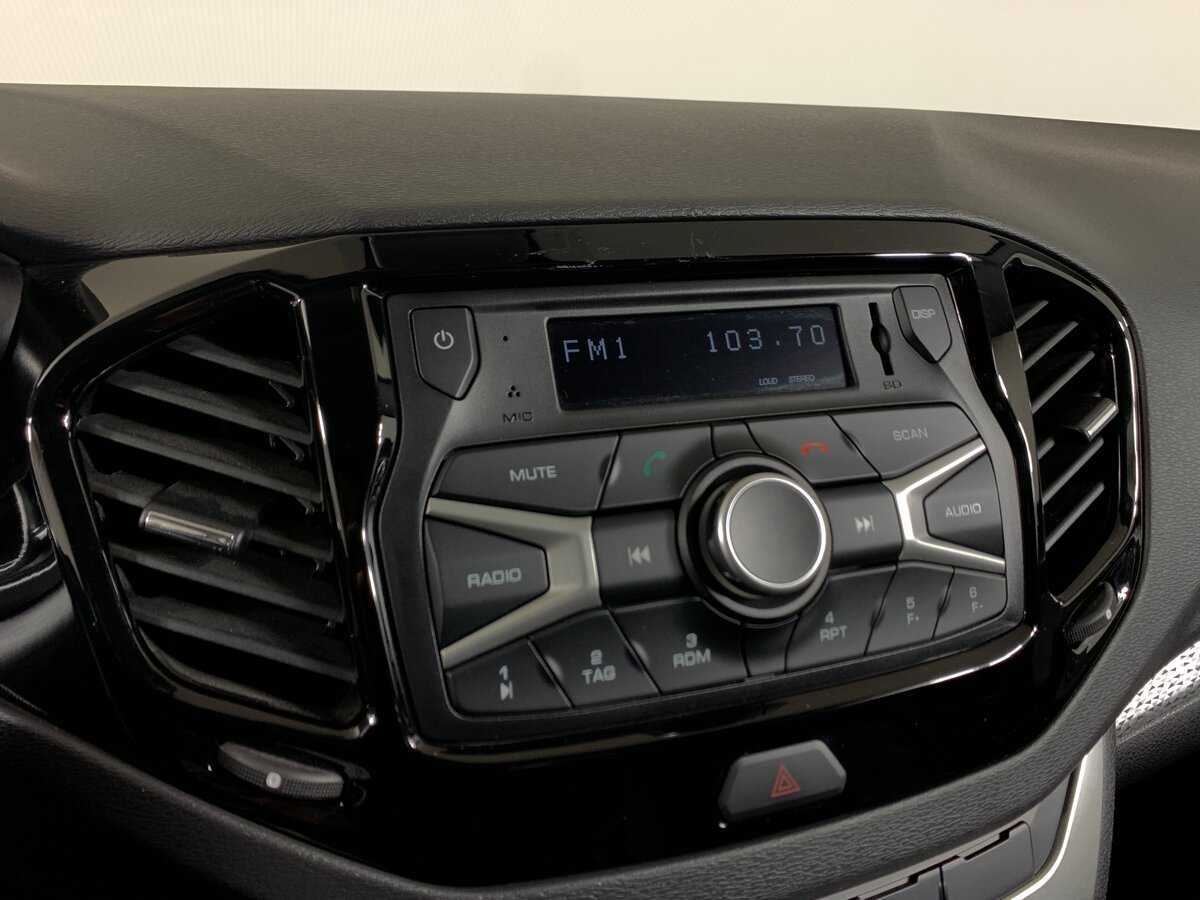 Купить Lada (ВАЗ) Vesta с пробегом. Фото: #15