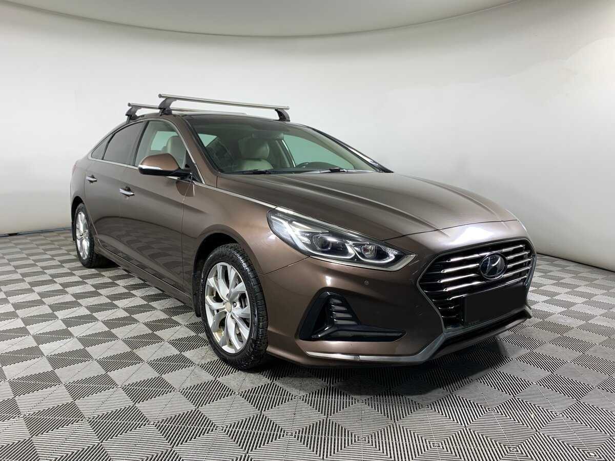 Купить Hyundai Sonata с пробегом. Фото: #2