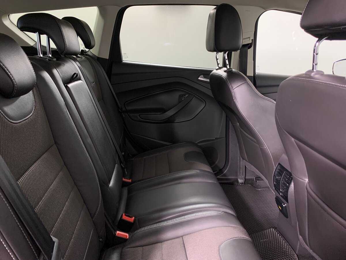 Купить Ford Kuga с пробегом. Фото: #17