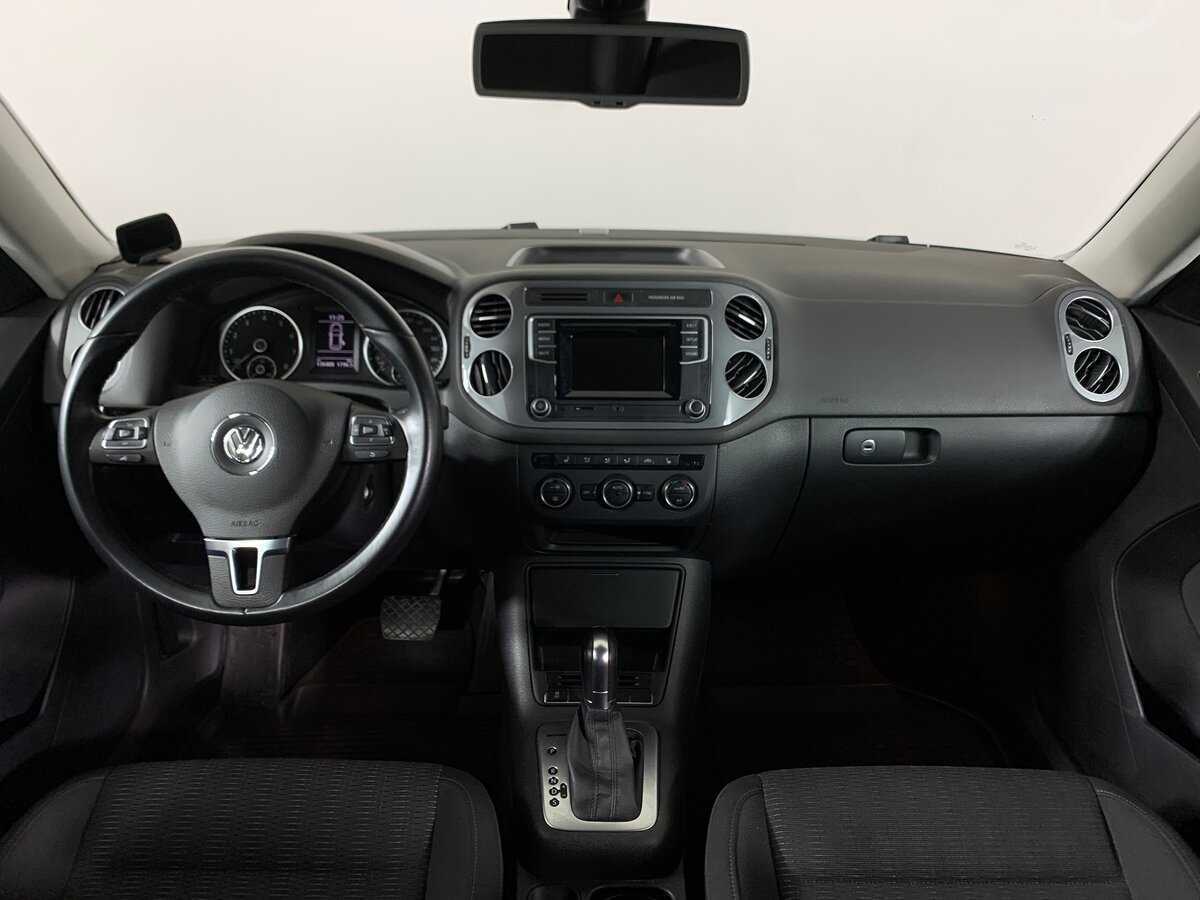 Купить Volkswagen Tiguan с пробегом. Фото: #12