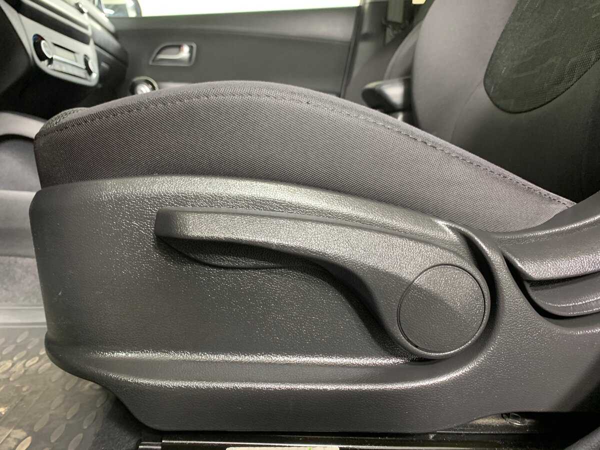 Купить Kia Rio с пробегом. Фото: #13