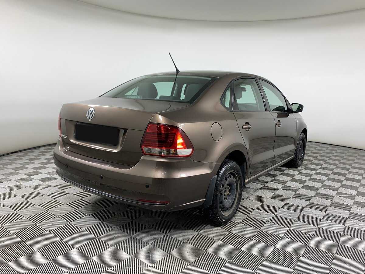 Купить Volkswagen Polo с пробегом. Фото: #4