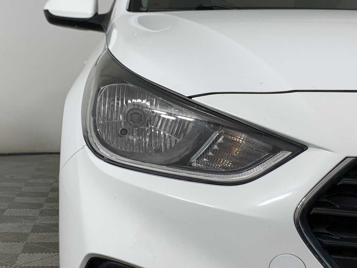 Купить Hyundai Solaris с пробегом. Фото: #8