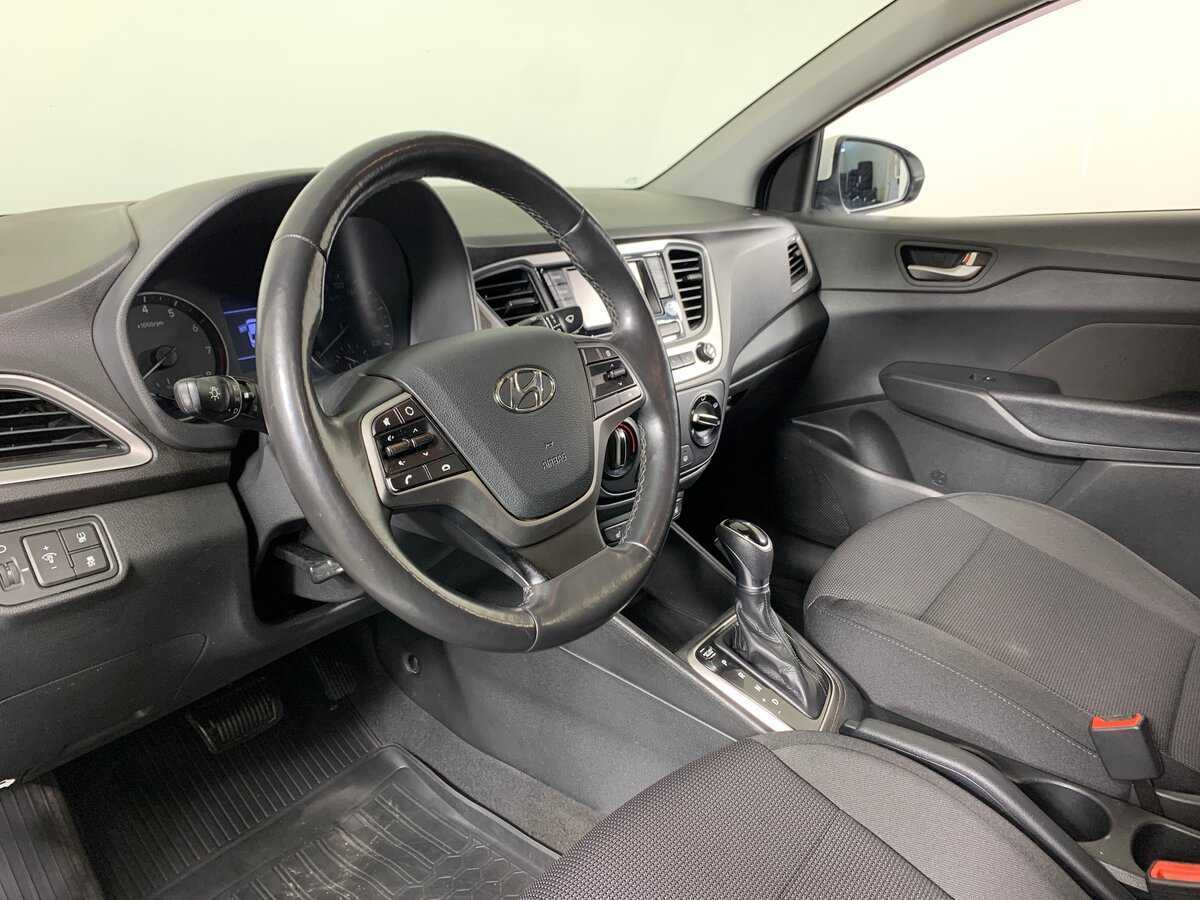 Купить Hyundai Solaris с пробегом. Фото: #10