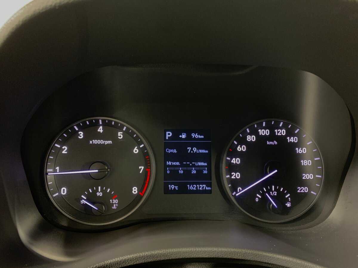 Купить Hyundai Solaris с пробегом. Фото: #13