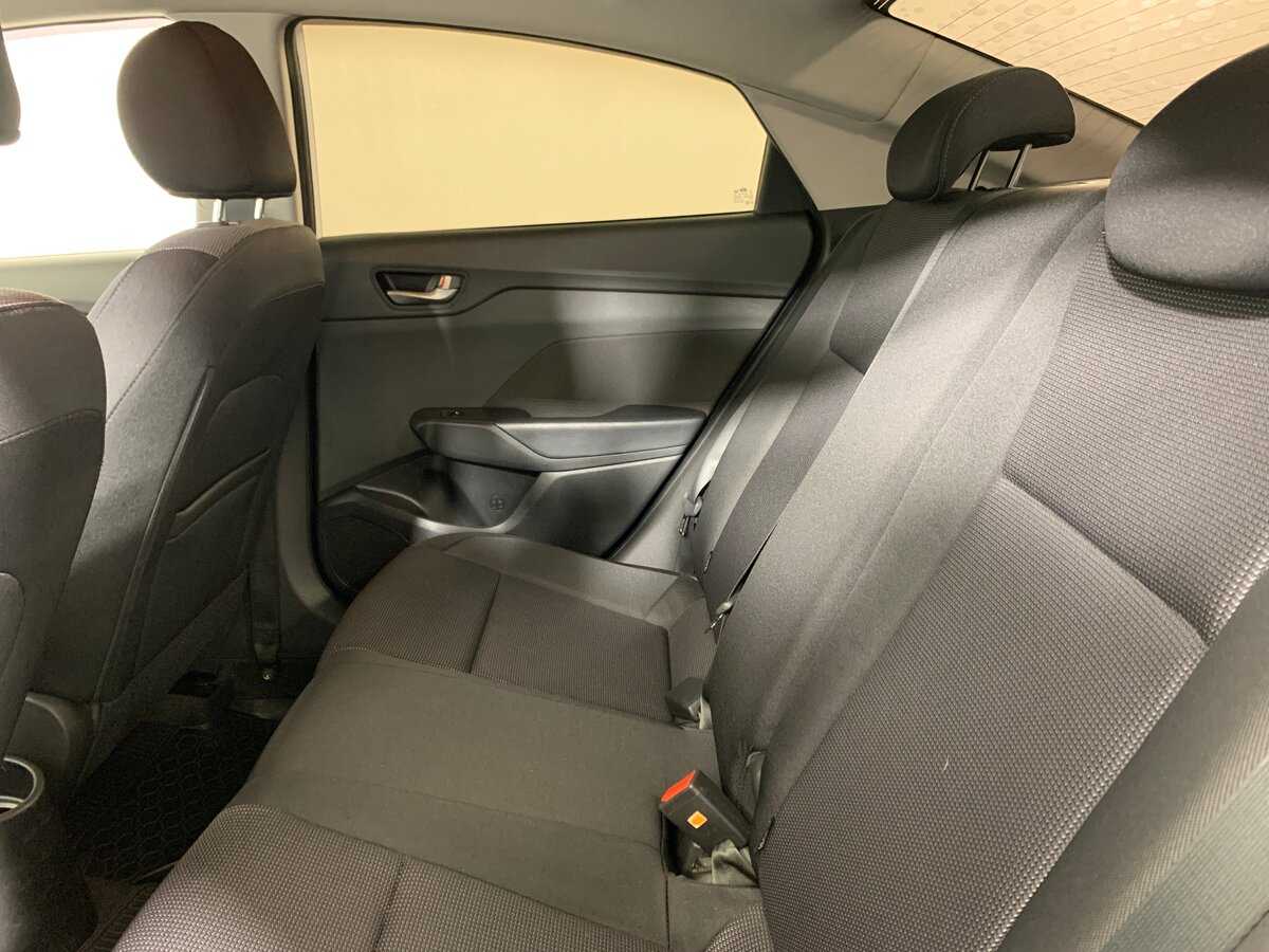 Купить Hyundai Solaris с пробегом. Фото: #17