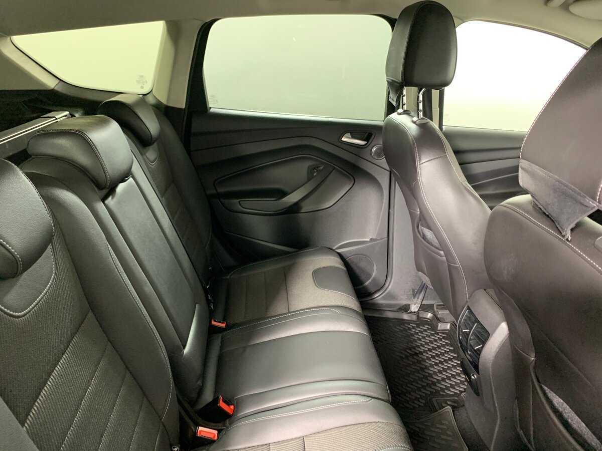 Купить Ford Kuga с пробегом. Фото: #16
