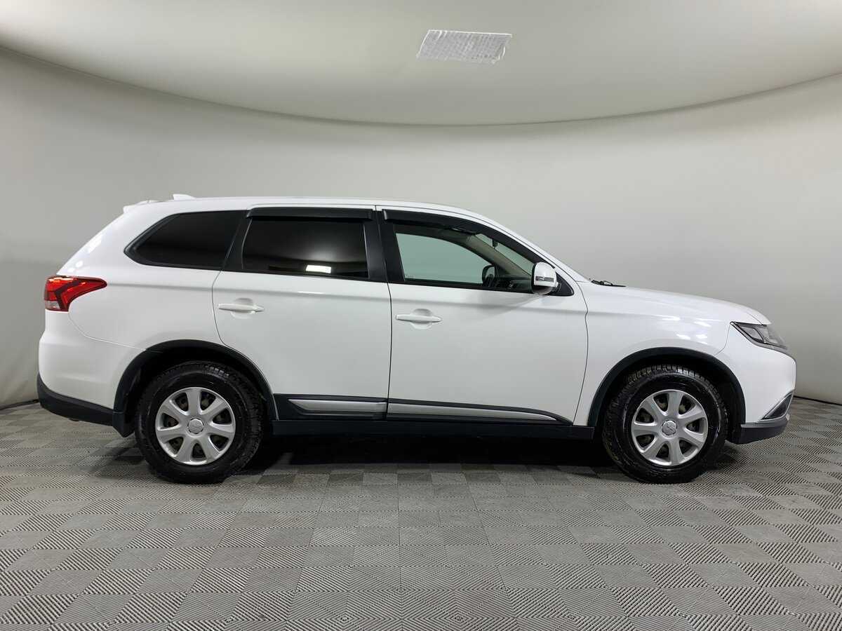 Купить Mitsubishi Outlander с пробегом. Фото: #3