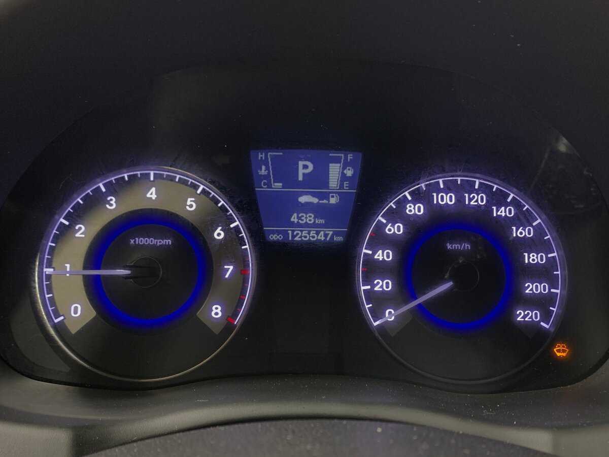 Купить Hyundai Solaris с пробегом. Фото: #14