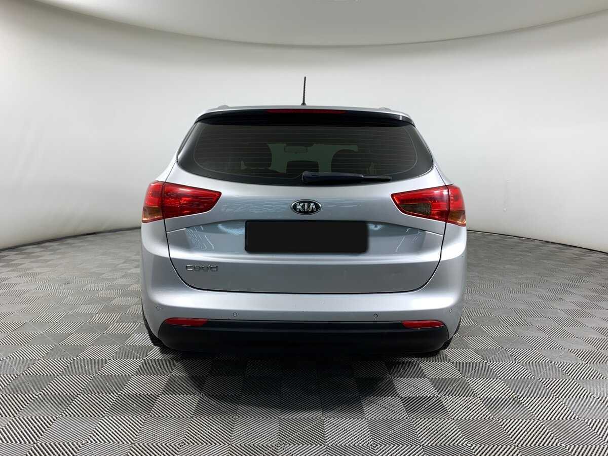 Купить Kia Ceed с пробегом. Фото: #5