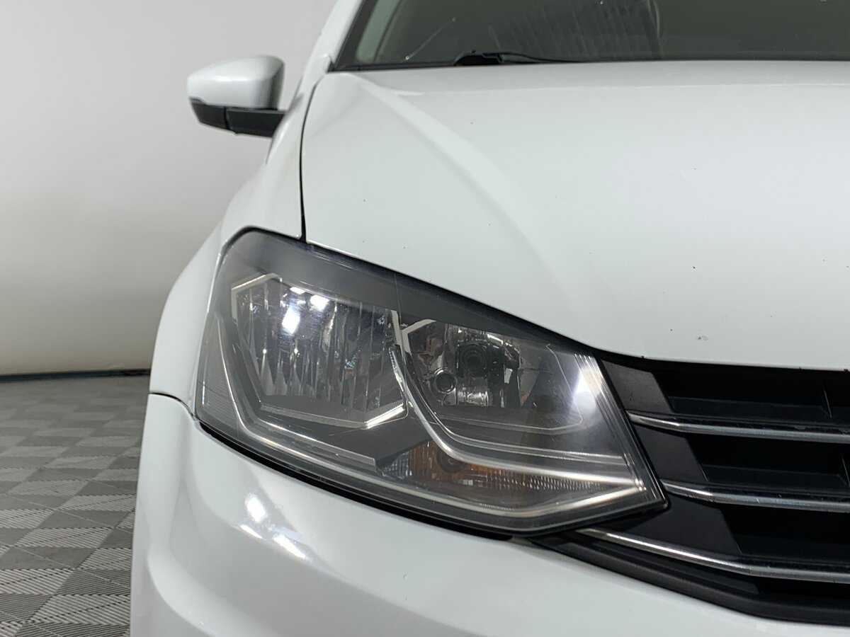 Купить Volkswagen Polo с пробегом. Фото: #9