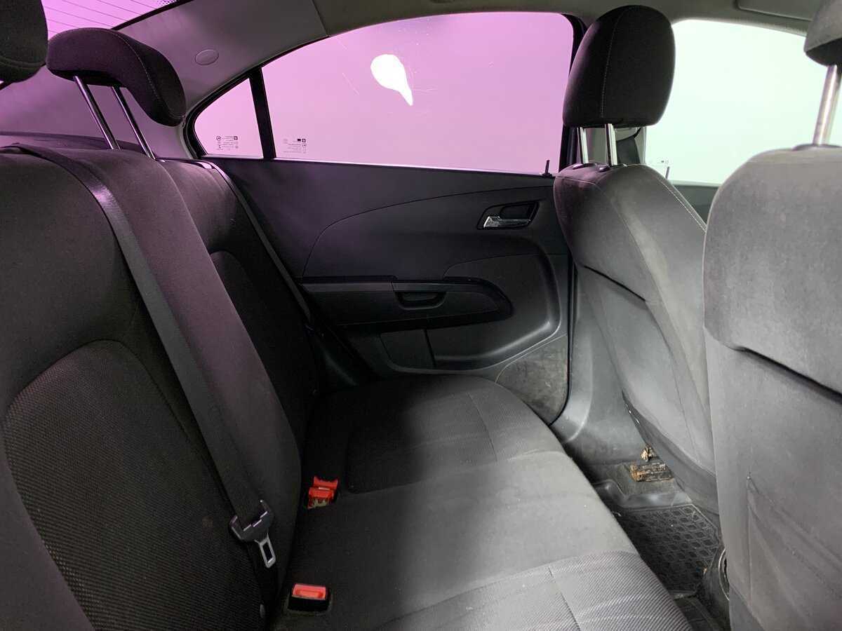 Купить Chevrolet Aveo с пробегом. Фото: #17
