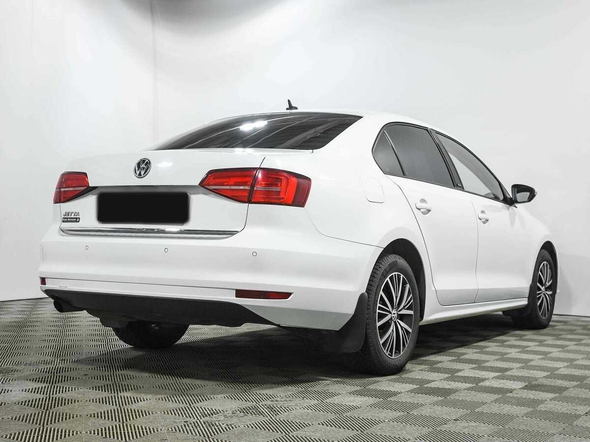 Купить Volkswagen Jetta с пробегом. Фото: #2
