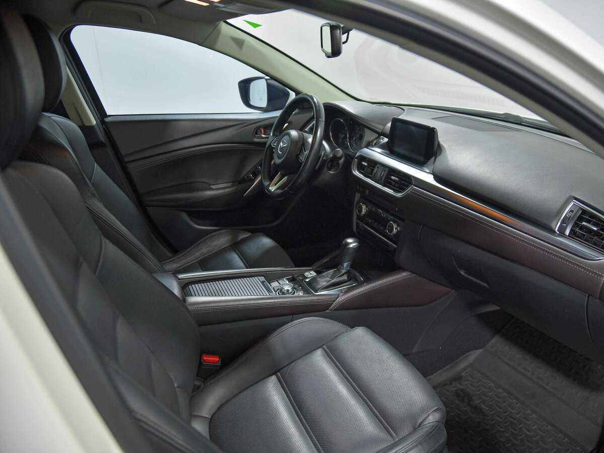 Купить Mazda 6 с пробегом. Фото: #17