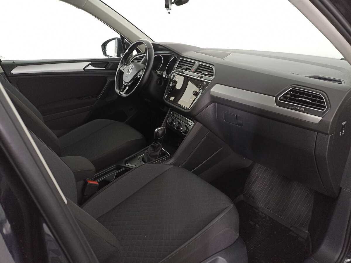 Купить Volkswagen Tiguan с пробегом. Фото: #10