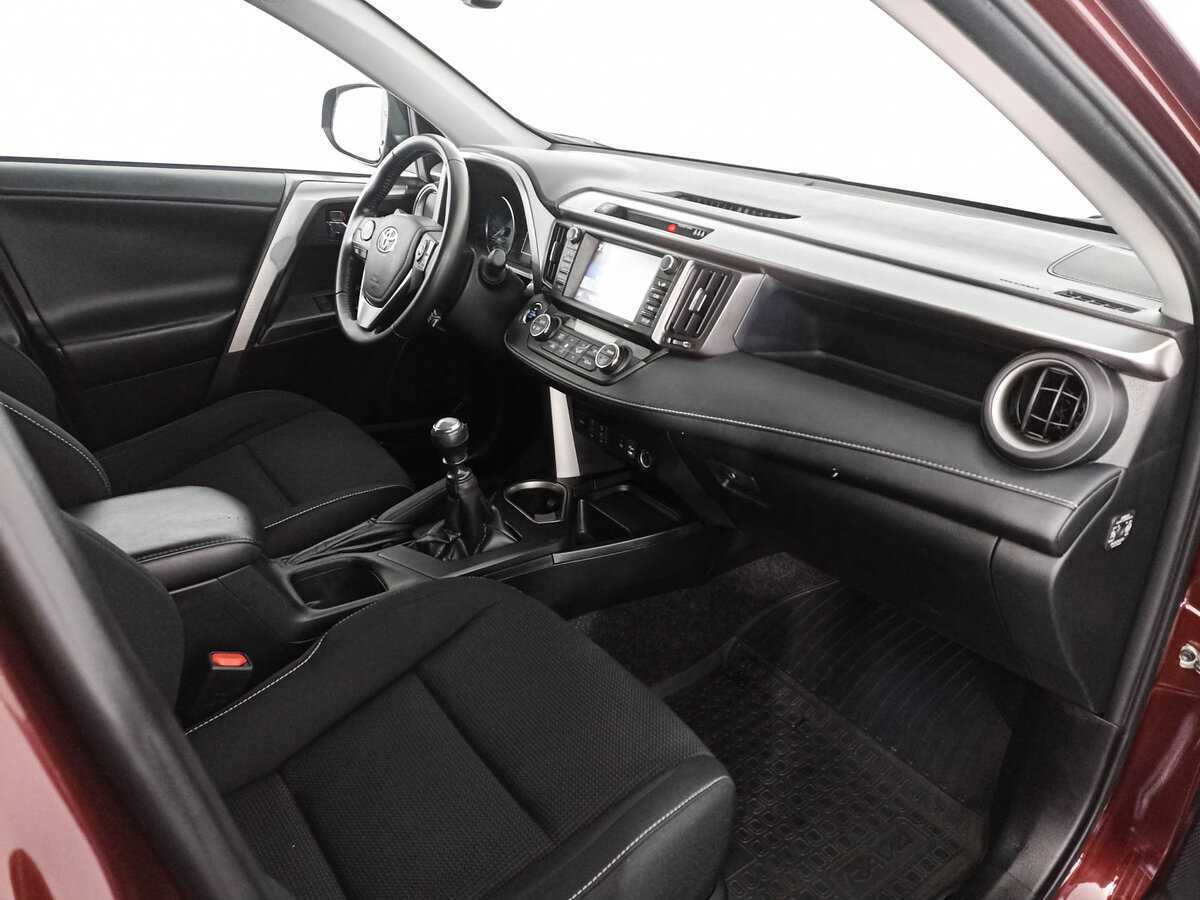 Купить Toyota RAV4 с пробегом. Фото: #10