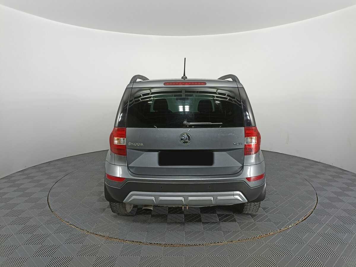 Купить Skoda Yeti с пробегом. Фото: #5