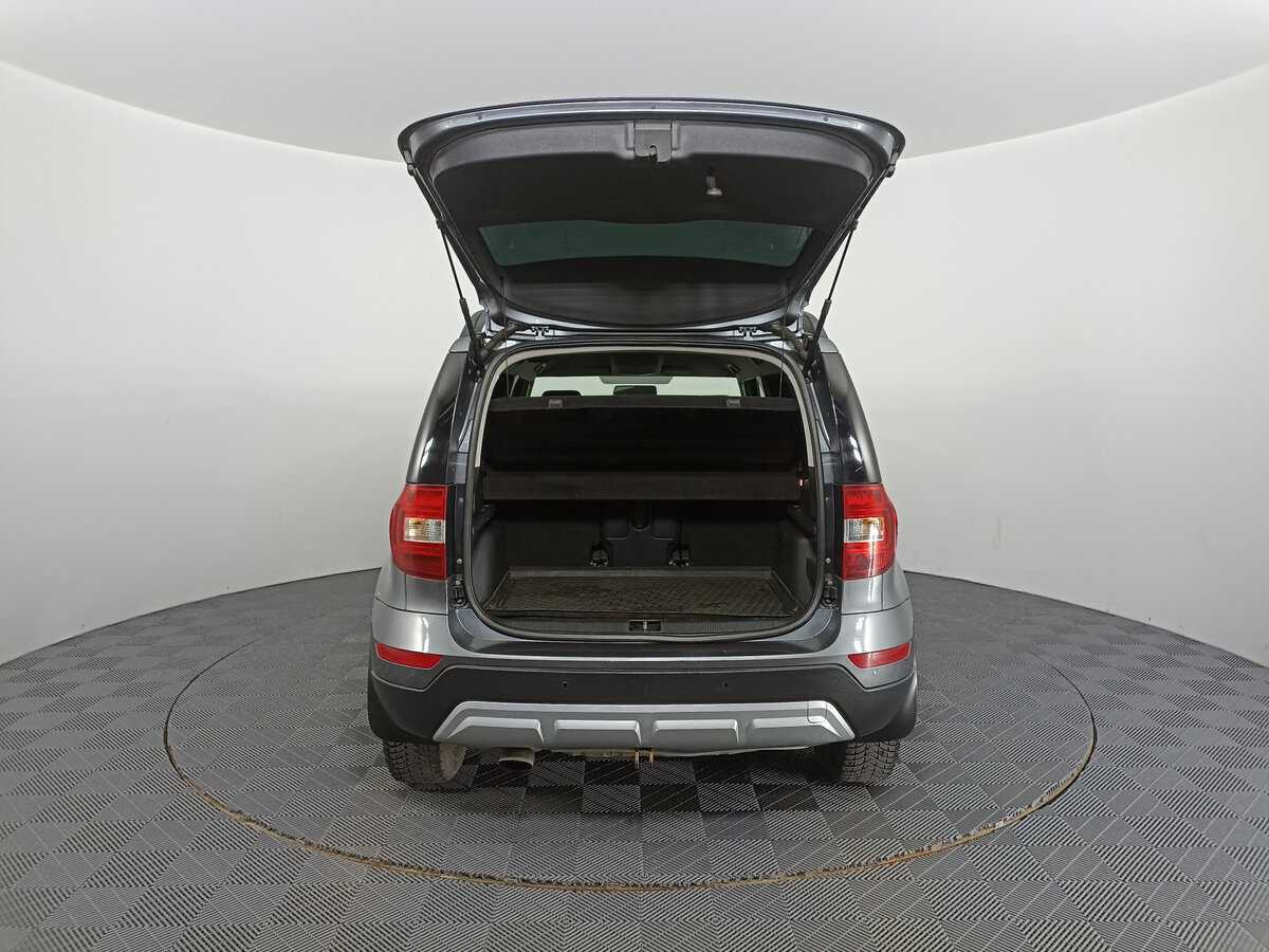 Купить Skoda Yeti с пробегом. Фото: #9