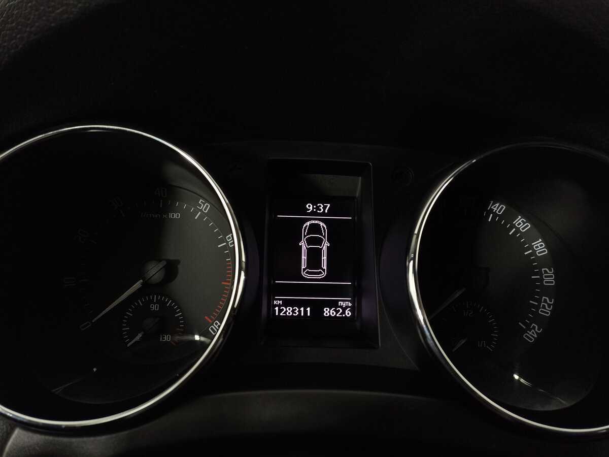 Купить Skoda Yeti с пробегом. Фото: #12