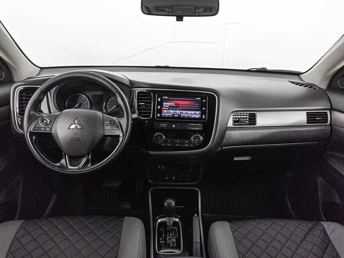 Купить Mitsubishi Outlander с пробегом. Фото: #13