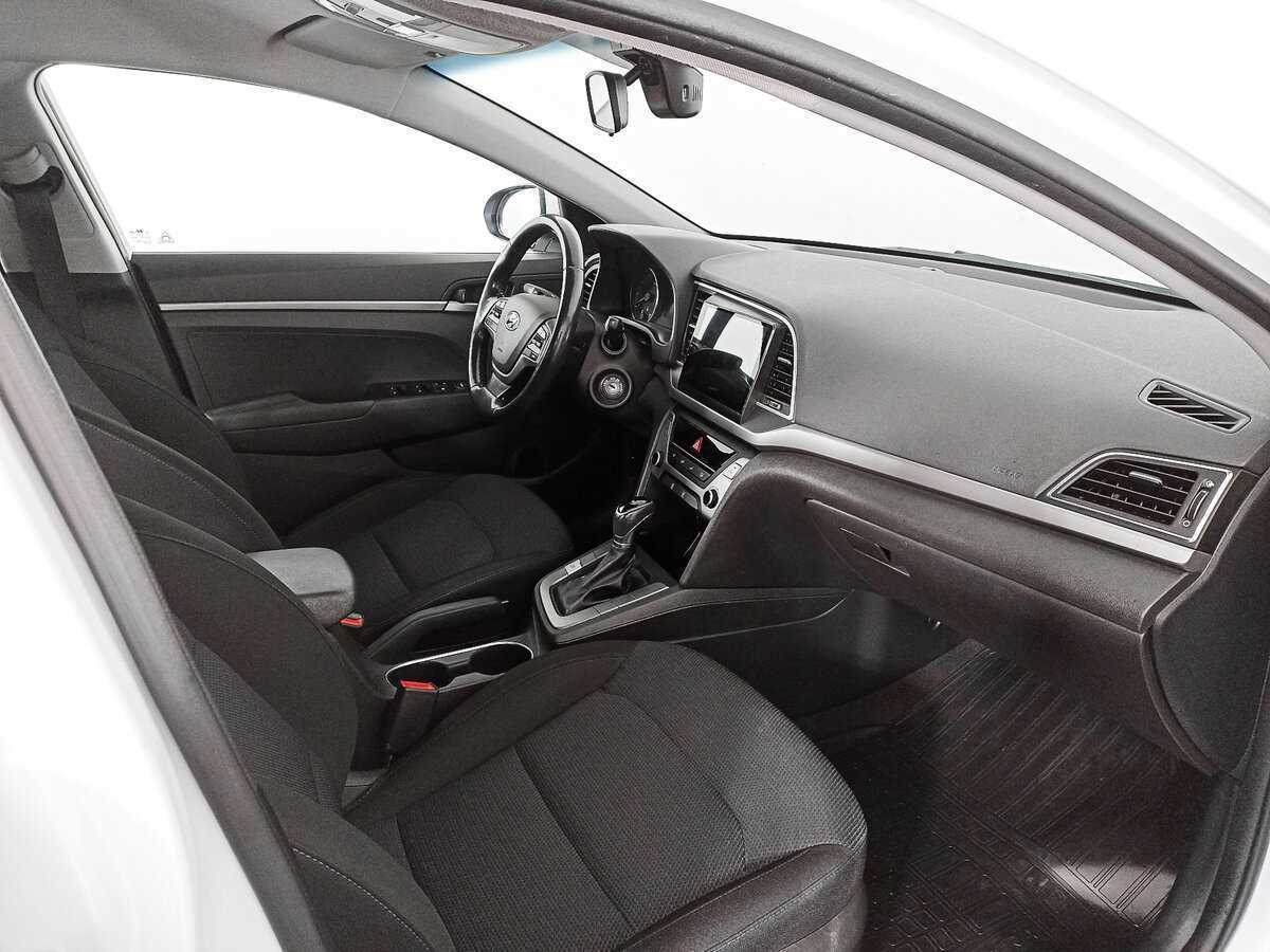 Купить Hyundai Elantra с пробегом. Фото: #10