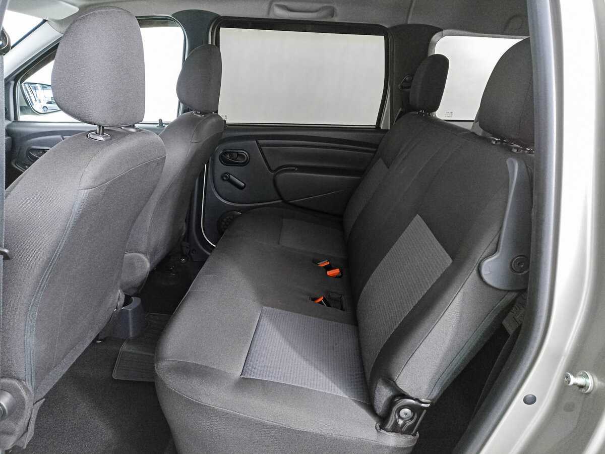 Купить Lada (ВАЗ) Largus с пробегом. Фото: #9