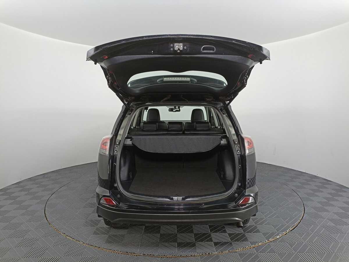 Купить Toyota RAV4 с пробегом. Фото: #9