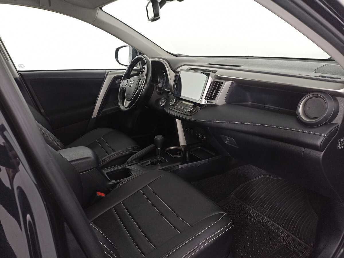 Купить Toyota RAV4 с пробегом. Фото: #10