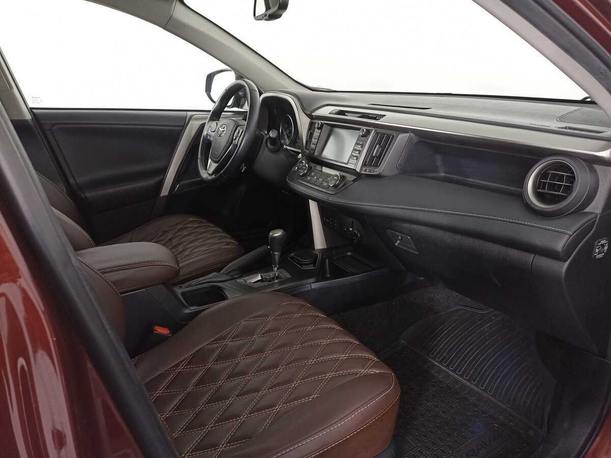 Купить Toyota RAV4 с пробегом. Фото: #10