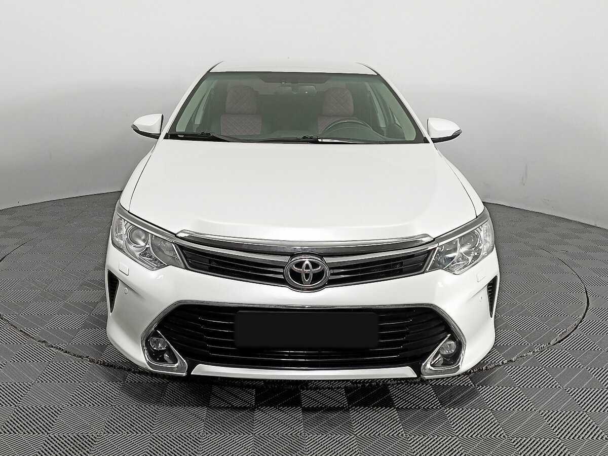 Купить Toyota Camry с пробегом. Фото: #1