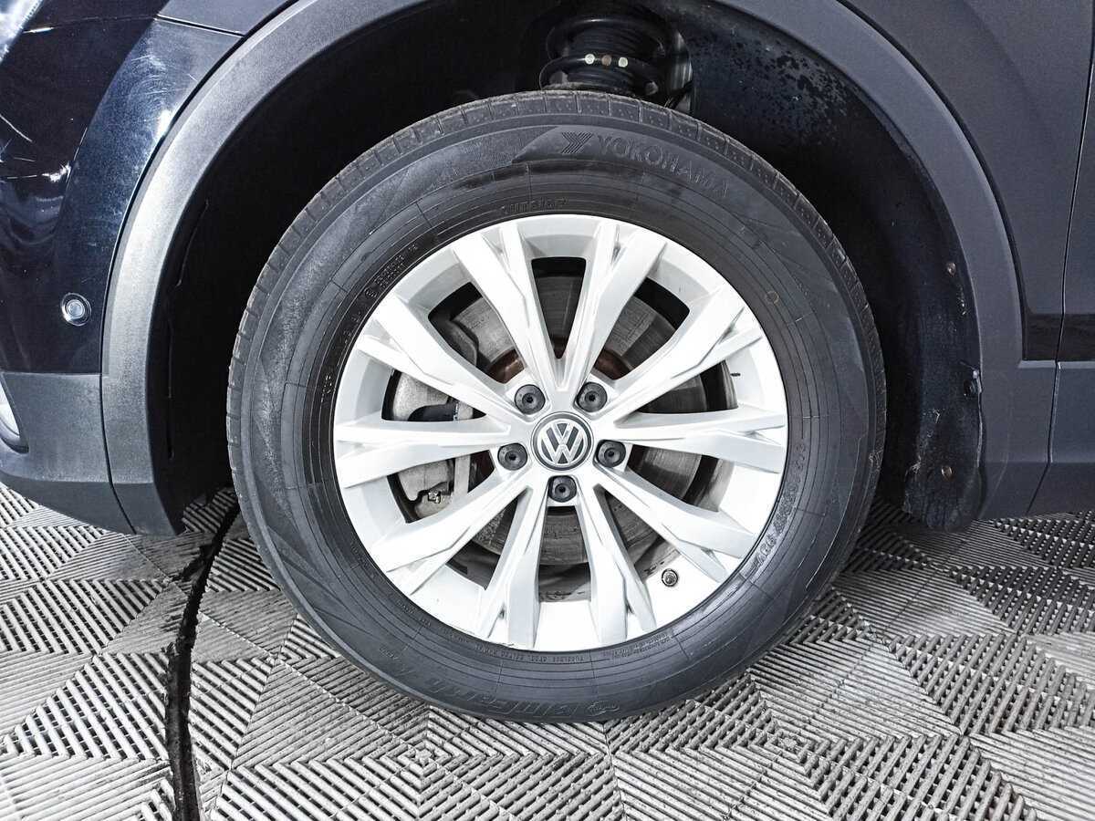 Купить Volkswagen Tiguan с пробегом. Фото: #17