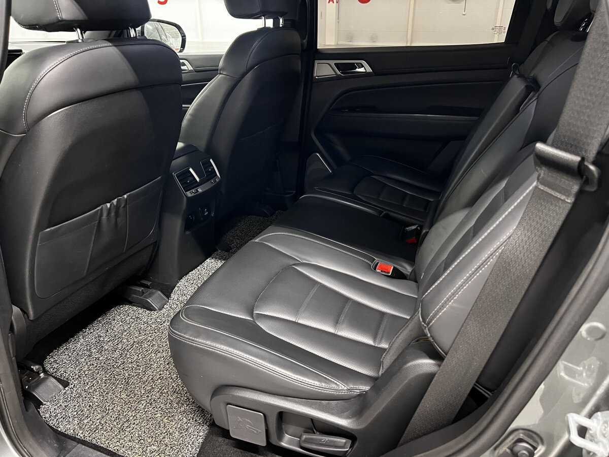 Купить SsangYong Rexton с пробегом. Фото: #11