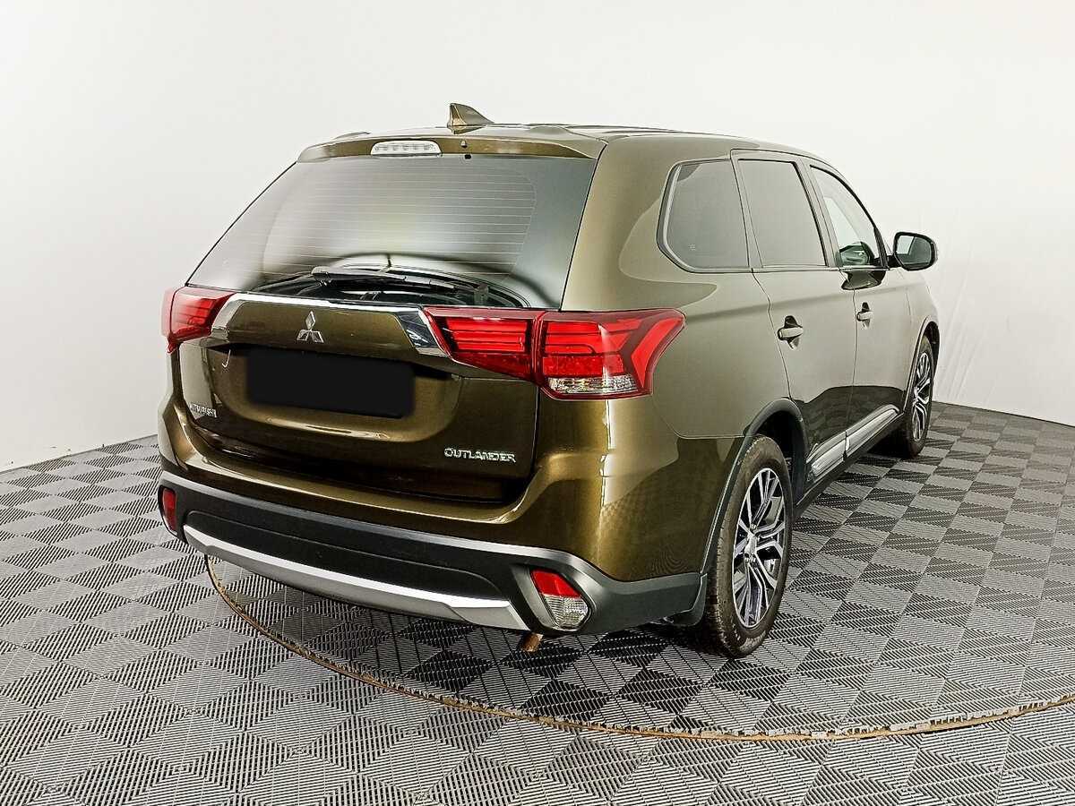 Купить Mitsubishi Outlander с пробегом. Фото: #3