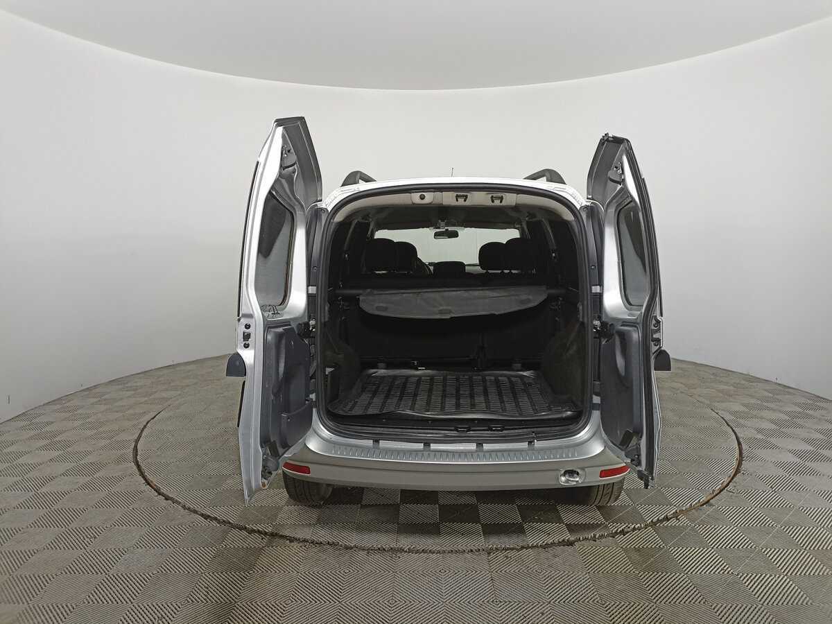 Купить Lada (ВАЗ) Largus с пробегом. Фото: #8