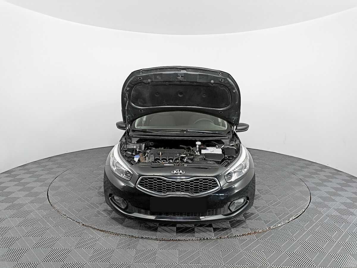 Купить Kia Ceed с пробегом. Фото: #8