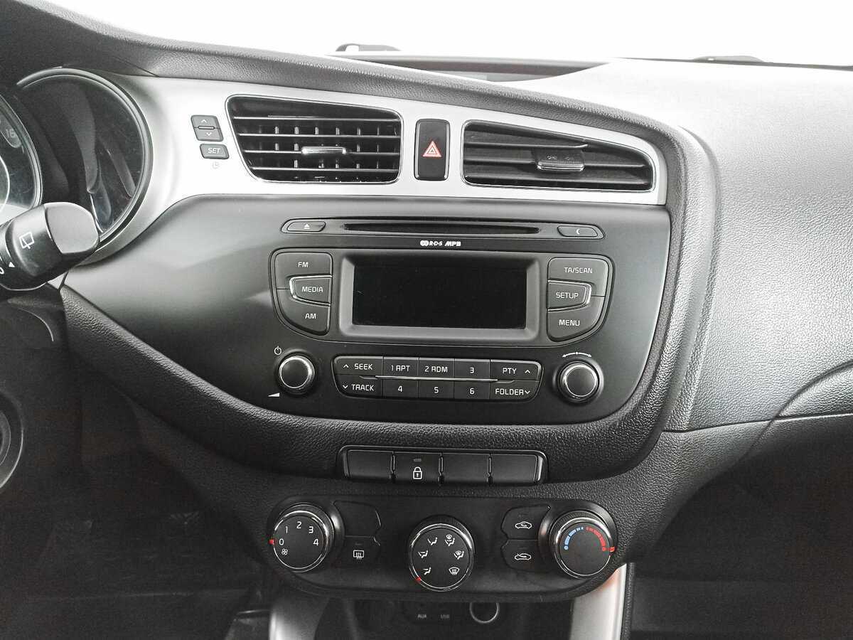 Купить Kia Ceed с пробегом. Фото: #14