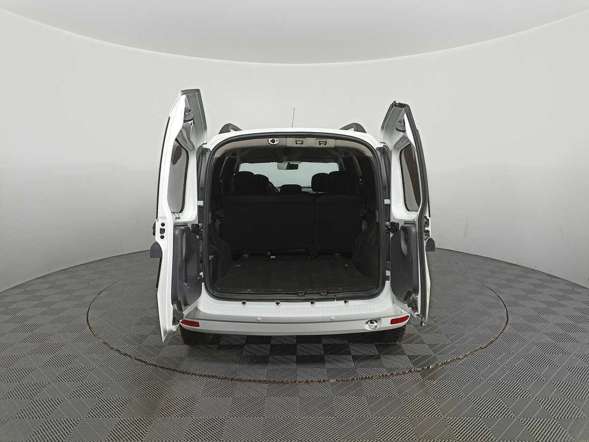 Купить Lada (ВАЗ) Largus с пробегом. Фото: #9