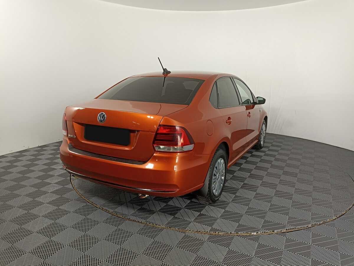 Купить Volkswagen Polo с пробегом. Фото: #3