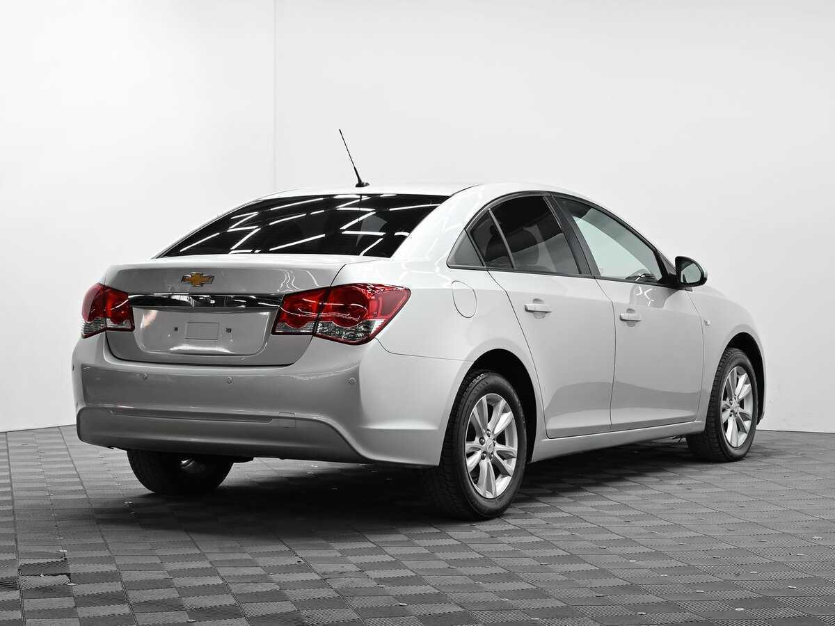 Купить Chevrolet Cruze с пробегом. Фото: #3