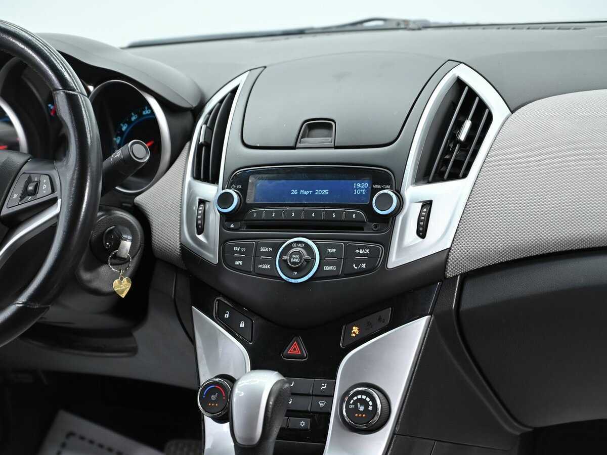 Купить Chevrolet Cruze с пробегом. Фото: #8