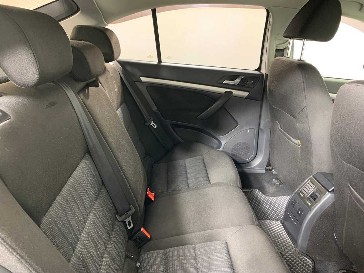 Купить Skoda Octavia с пробегом. Фото: #16