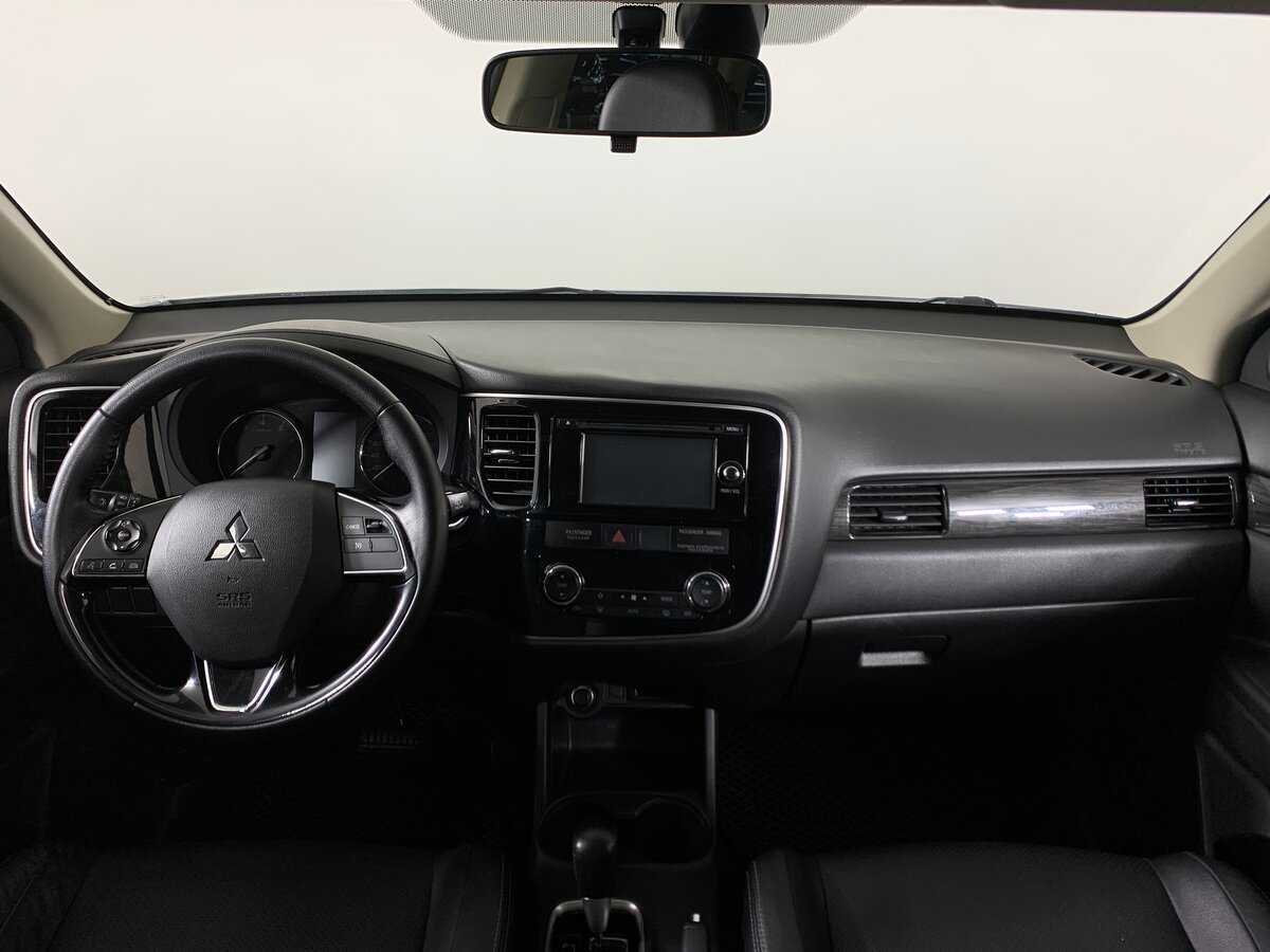 Купить Mitsubishi Outlander с пробегом. Фото: #12
