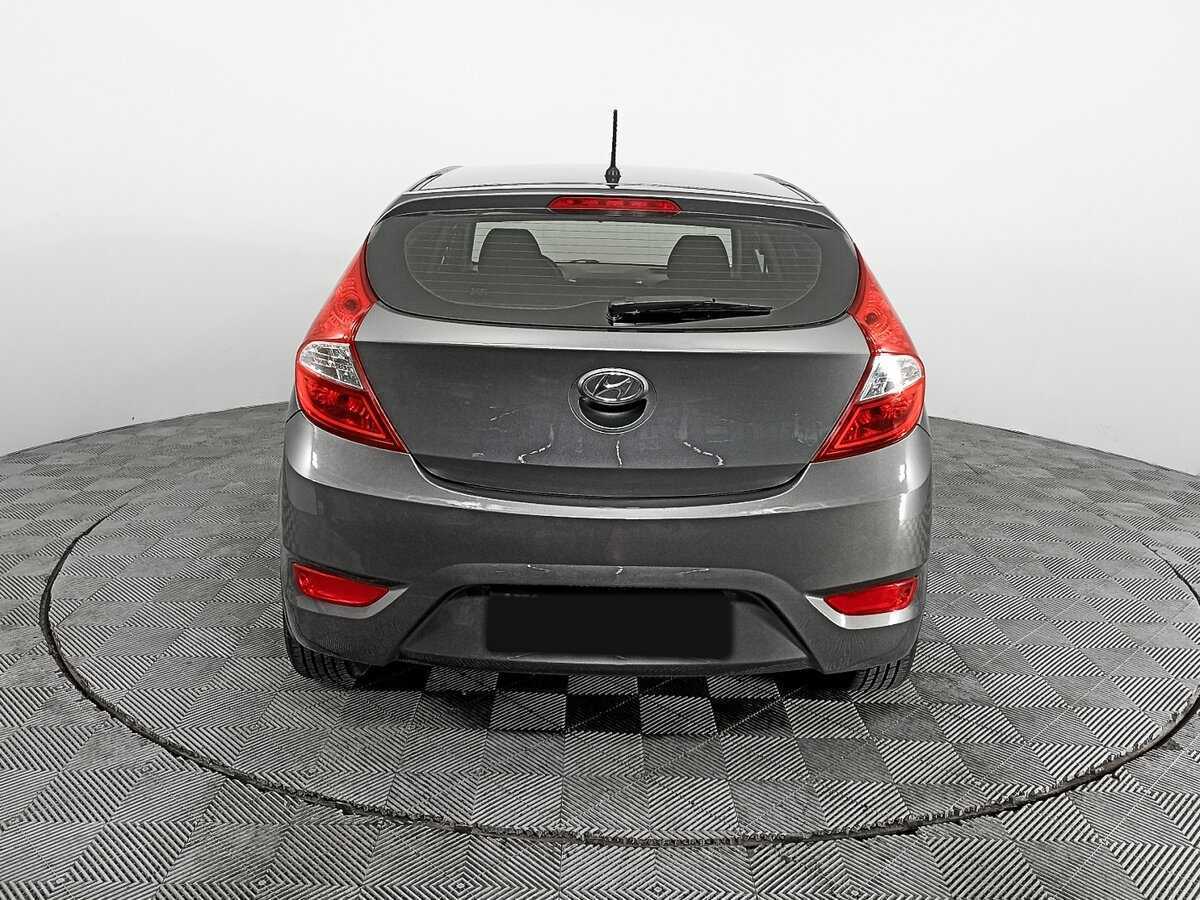 Купить Hyundai Solaris с пробегом. Фото: #4