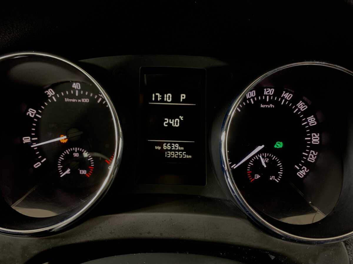 Купить Skoda Yeti с пробегом. Фото: #14